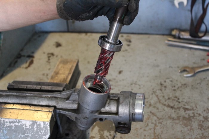 Чем смазать рулевую рейку Чем смазать рулевую рейку