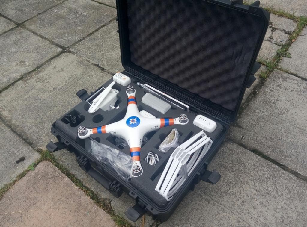 Комплект Phantom 3 Professional Комплект Phantom 3 Professional
