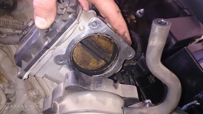 Дроссельная заслонка: устройство, чистка и ремонт