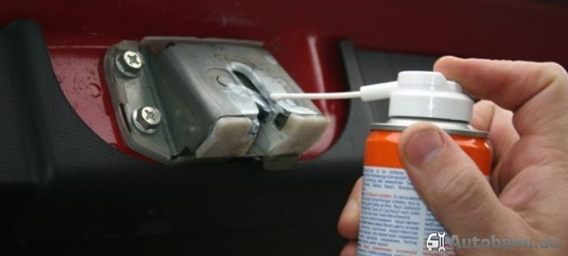 Чем смазать замок зажигания автомобиля? Полный список и советы