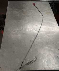 проверка уровня масла щупом