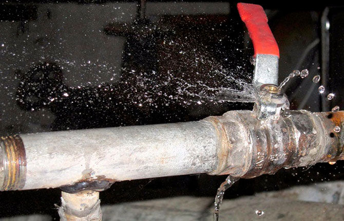 Шаровый кран потек