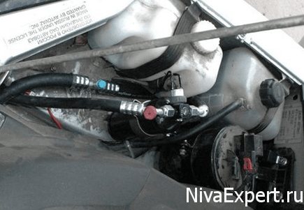 Какое масло лить в коробку, раздатку и мосты Нивы