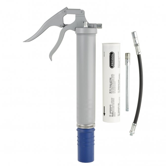 Шприц для смазки: назначение, виды, как выбрать