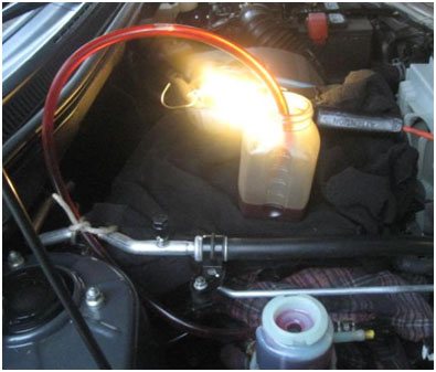 Замена жидкости ГУР: как поменять и долить масло в гидроусилитель руля, а также когда и в каких случаях это нужно делать