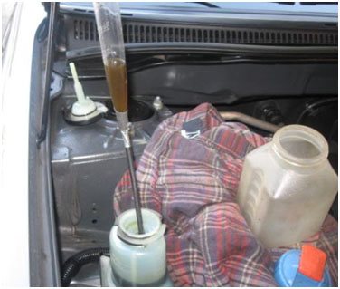 Замена жидкости ГУР: как поменять и долить масло в гидроусилитель руля, а также когда и в каких случаях это нужно делать