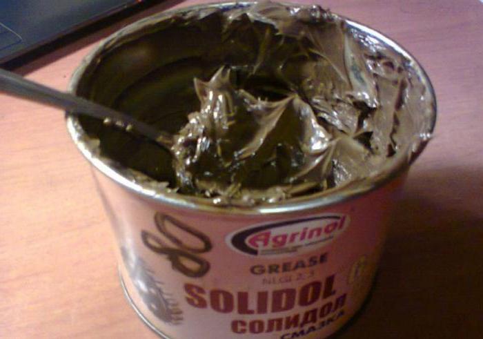 можно ли смазать редуктор триммера солидолом