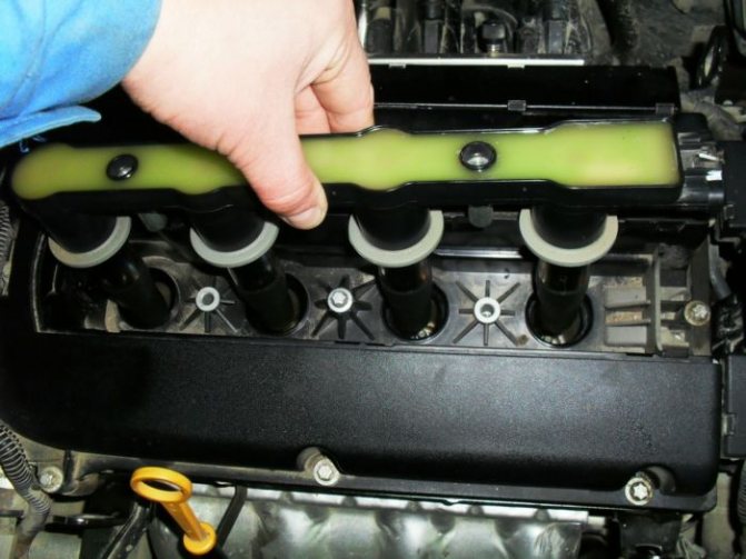 Замена свечи зажигания Шевроле Авео