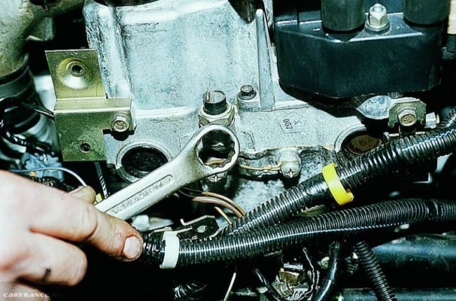 Какое давление масла должно быть на ВАЗ-2112 16 клапанов